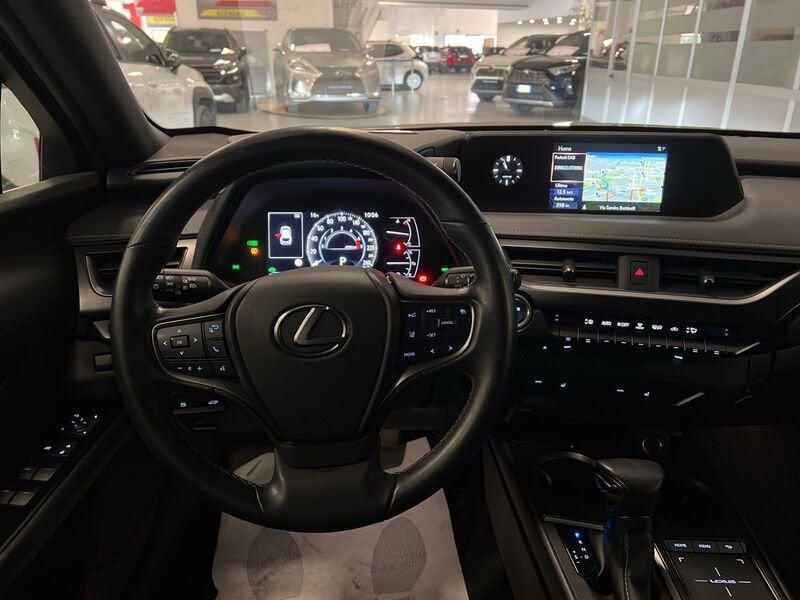 Lexus UX Hybrid 4WD Midnight