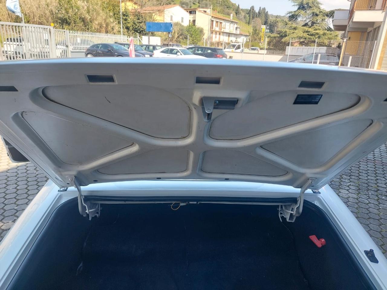 Alfa Romeo Spider quarta serie con motore 2.0