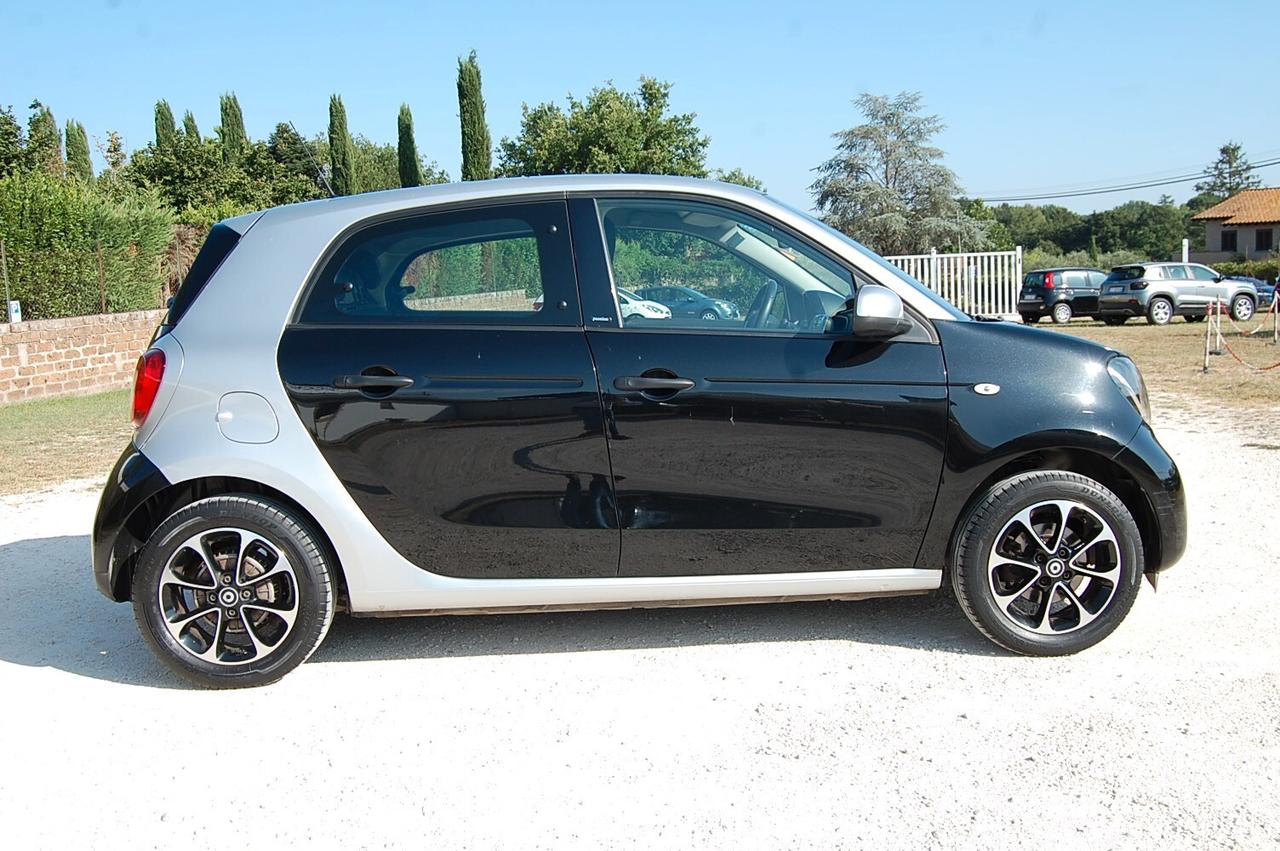 Smart ForFour 70 1.0 Passion