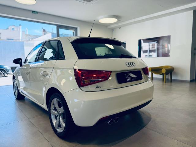 Audi A1 Sportback 1.4 tfsi Attraction 122cv s-tronic