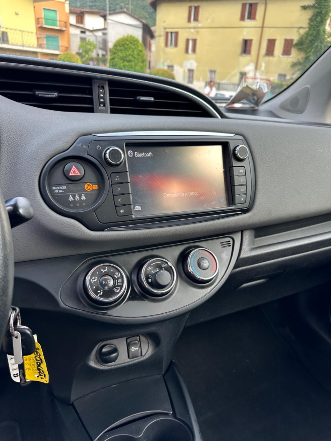 Toyota YARIS 1.0 5P ACTIVE KMCERT GARANZ UNICOPR