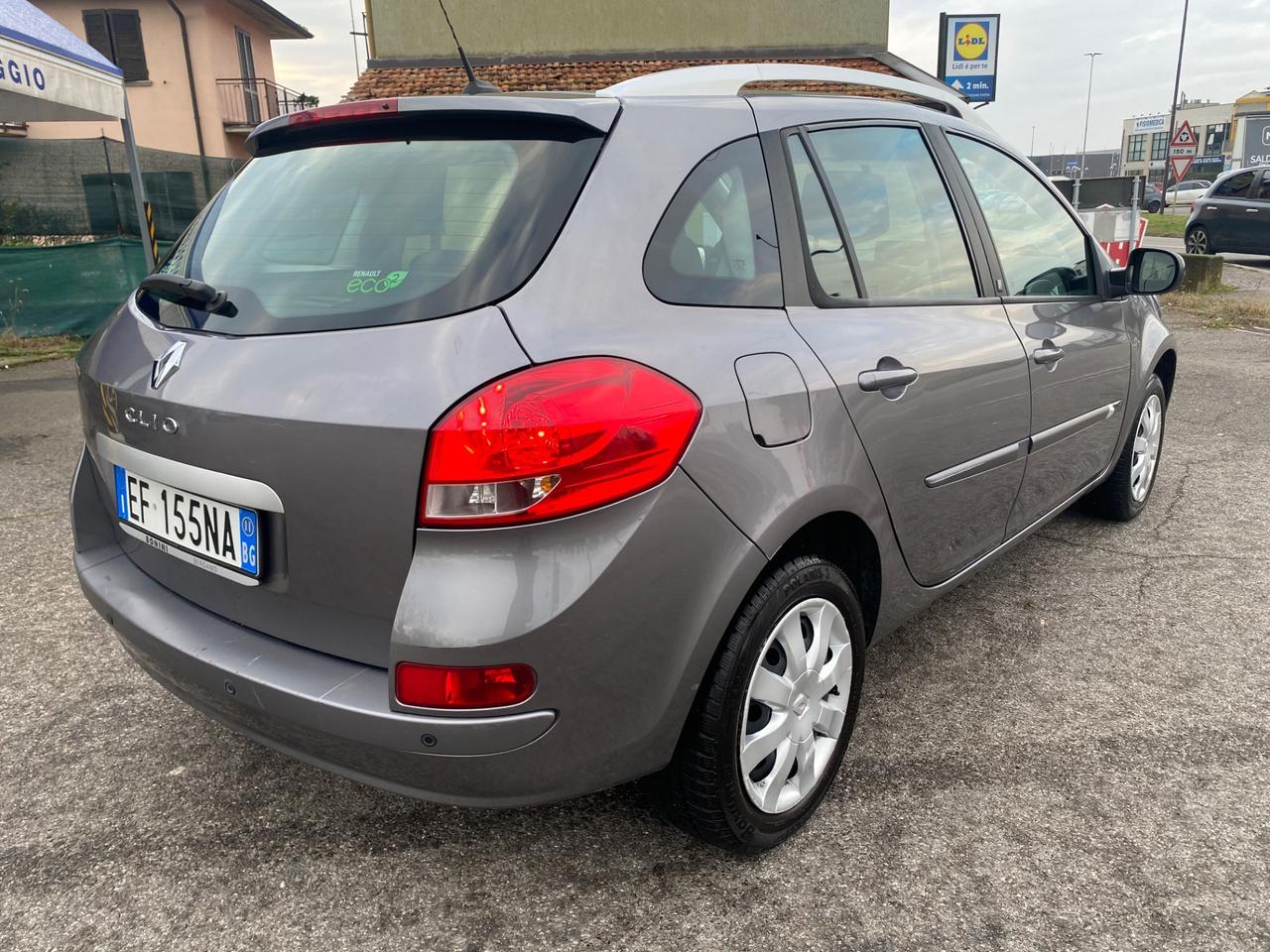 Renault Clio 1.2 16V SporTour Dynamique