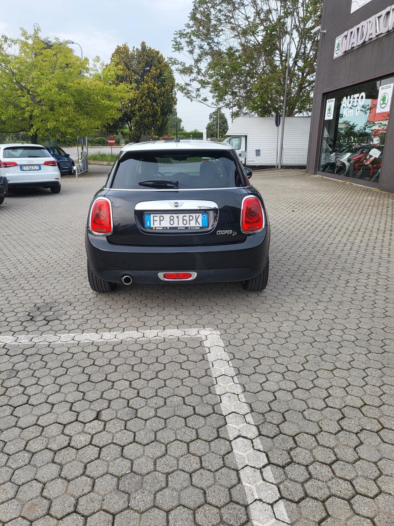 MINI COOPER D 5 PORTE