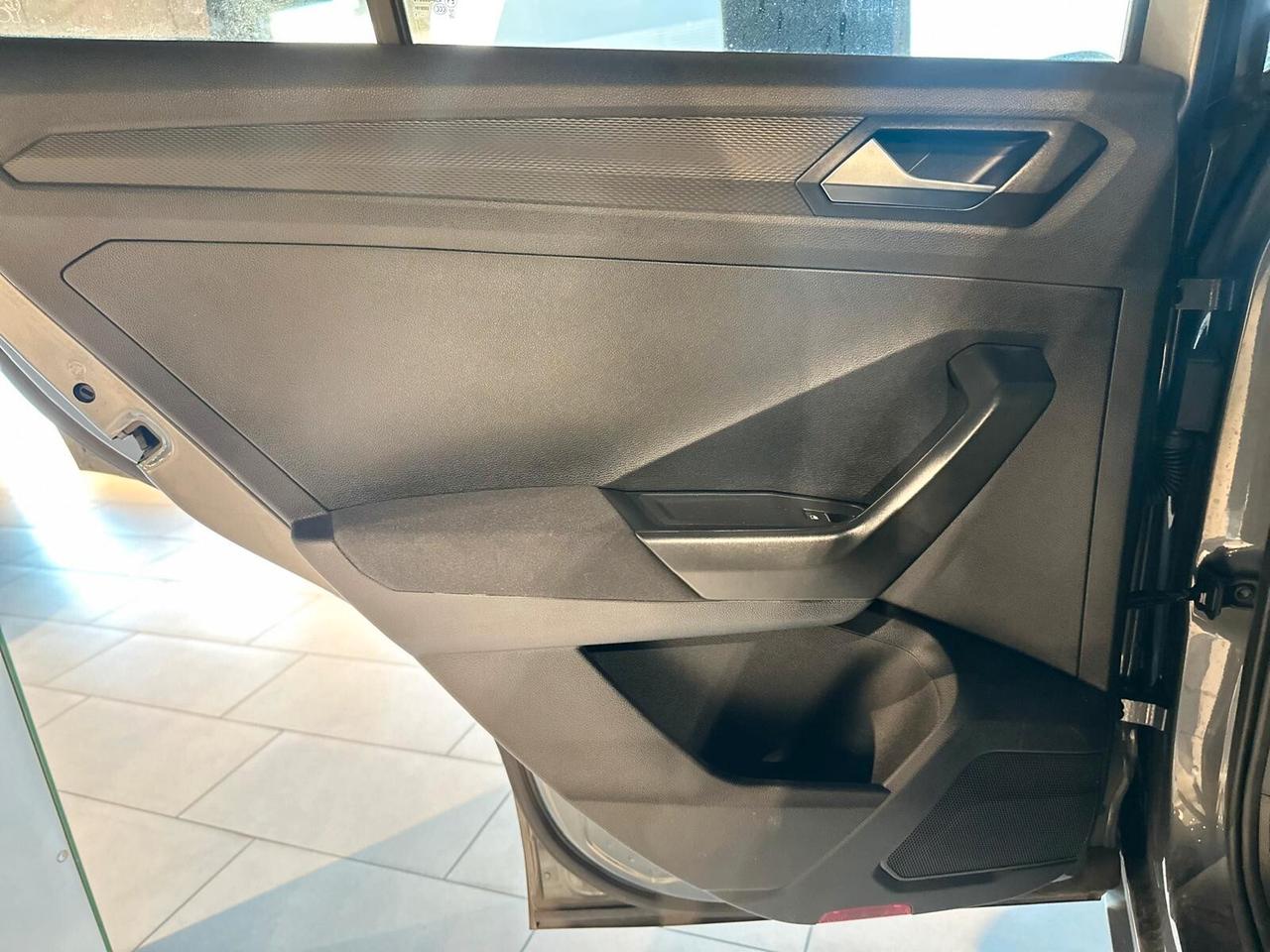 Volkswagen T-Roc VW STYLE