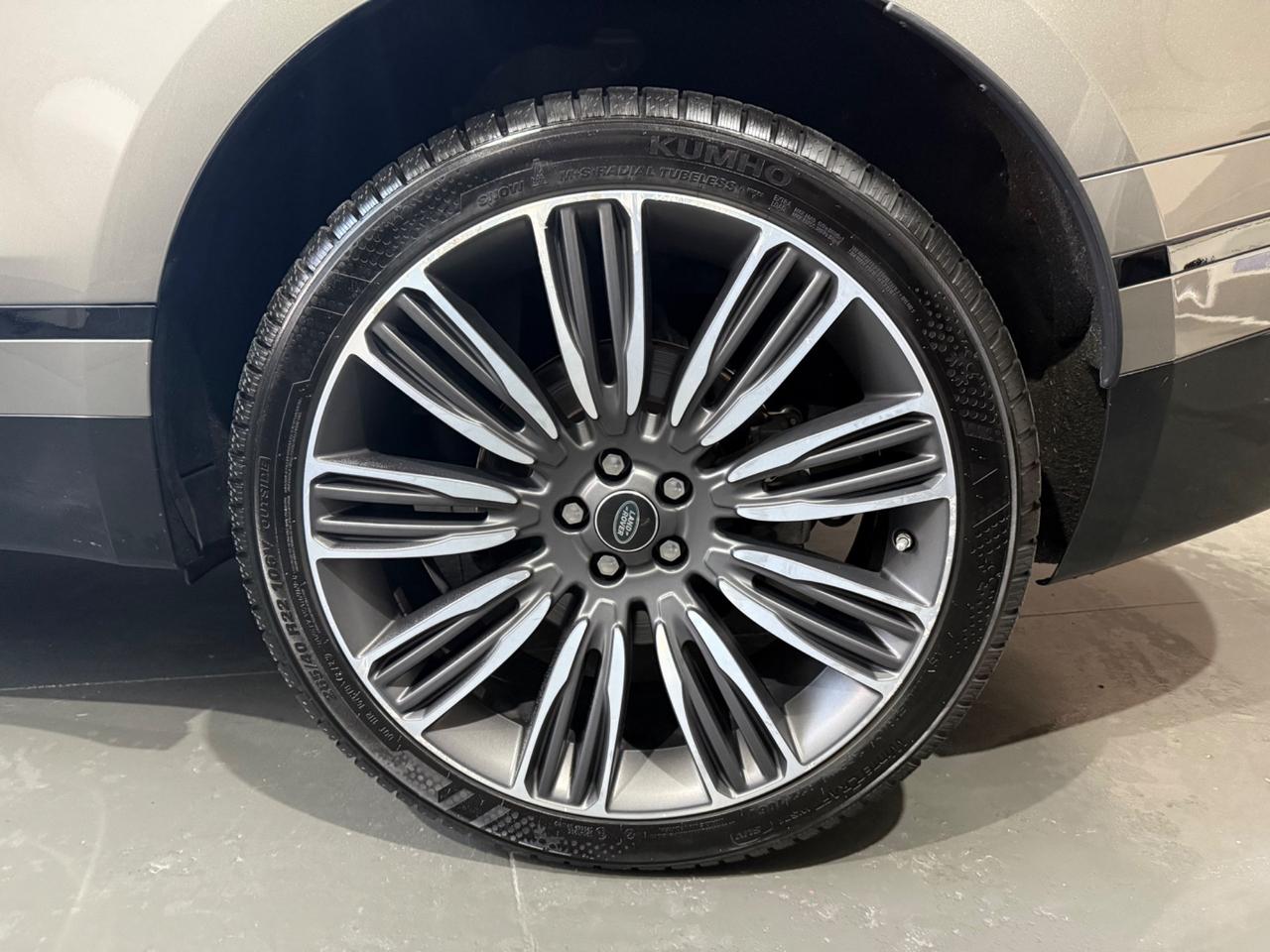 Land Rover Range Velar 2.0 TD4 180 CV R-Dynamic SE