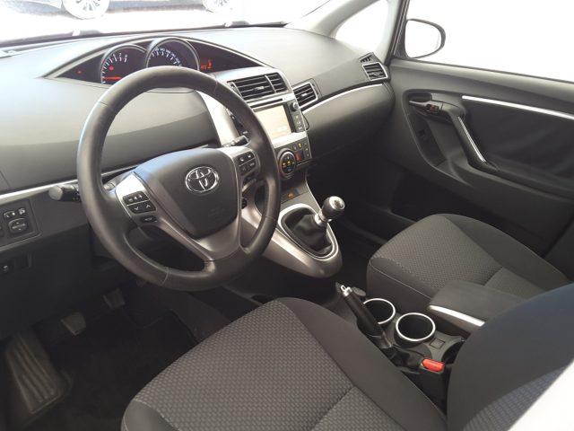 TOYOTA Verso 1.6 Active 7 posti*GANCIO TRAINO*TAGLIANDI TOYOTA*