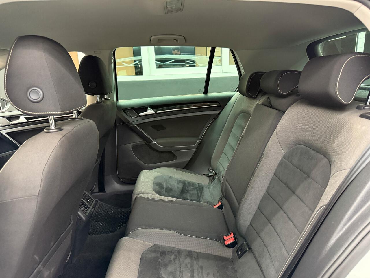 Volkswagen Golf 2.0 TDI 150CV Highline DSG