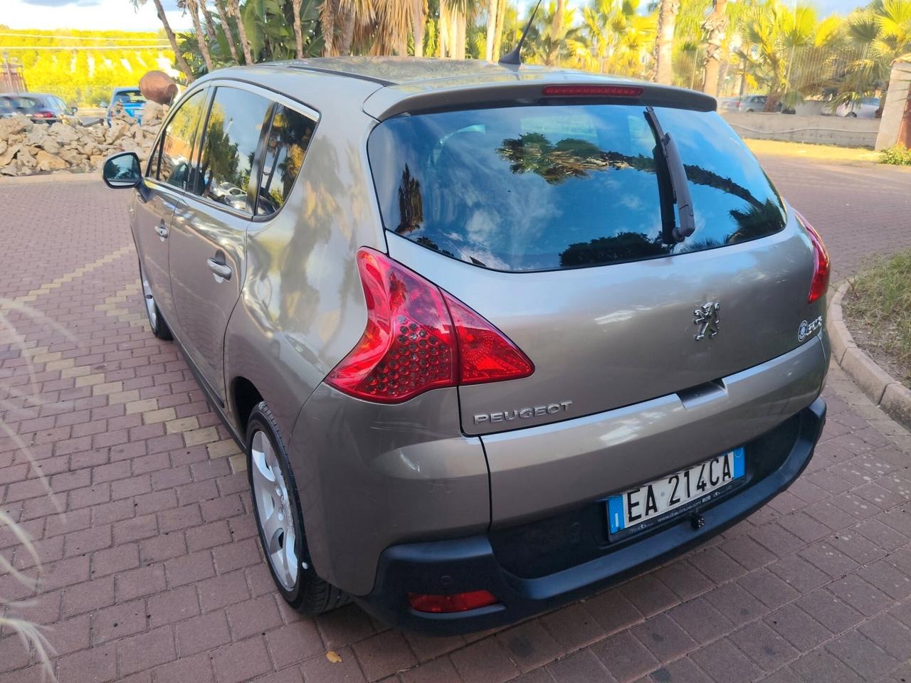 Peugeot 3008 1.6 HDi 110CV Business