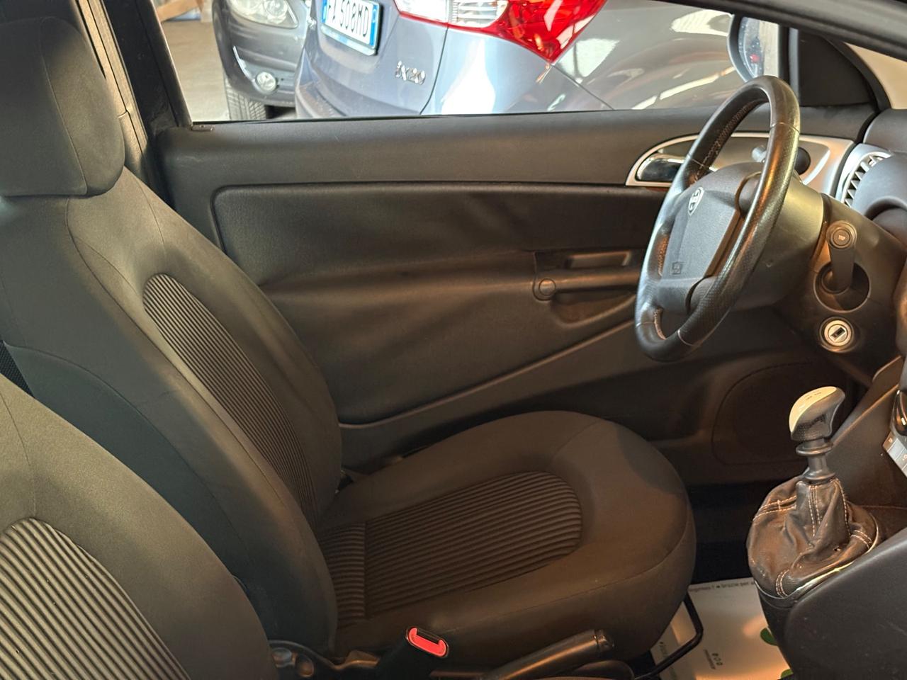 Lancia Ypsilon 1.2 69 CV Elle