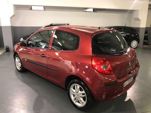 Renault Clio Clio III 2005 3p 1.2 16v Luxe