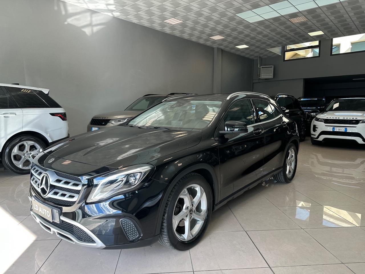 Mercedes-benz GLA 180 Sport PARI A NUOVO