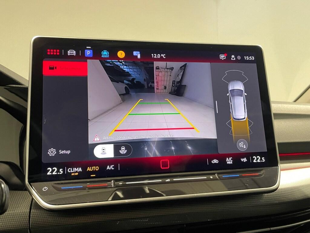 Volkswagen Golf VIII 2024 2.0 Tdi 150CV DSG Style