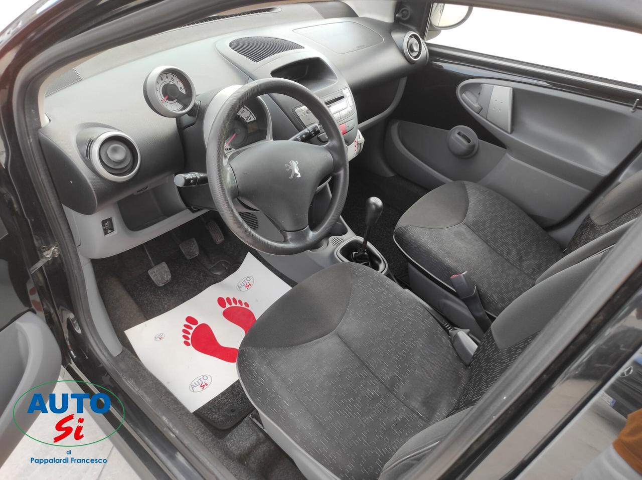 Peugeot 107 1.0 Benzina - 68cv NEOPATENTATI