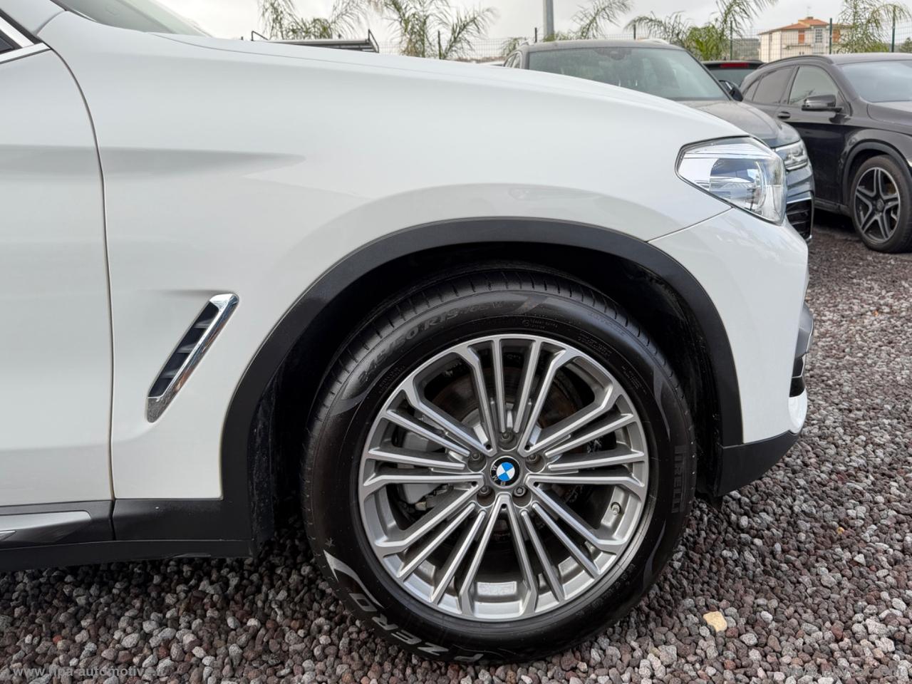 BMW X3 xDrive20d Luxury NAVI PELLE LED CERCHI 19