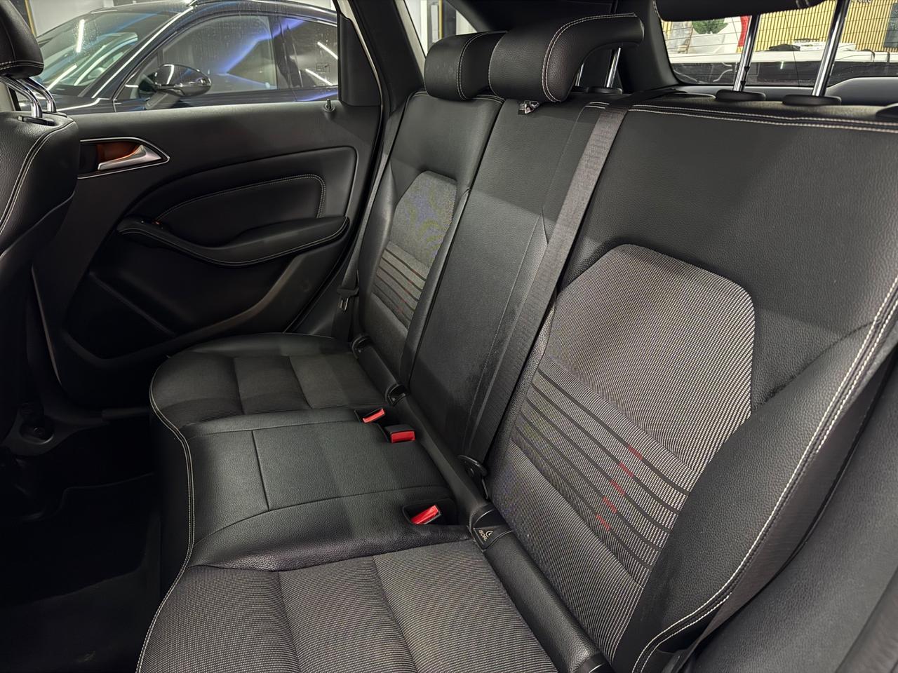 Mercedes-benz B 180d Automatic Premium AMG Iper Full