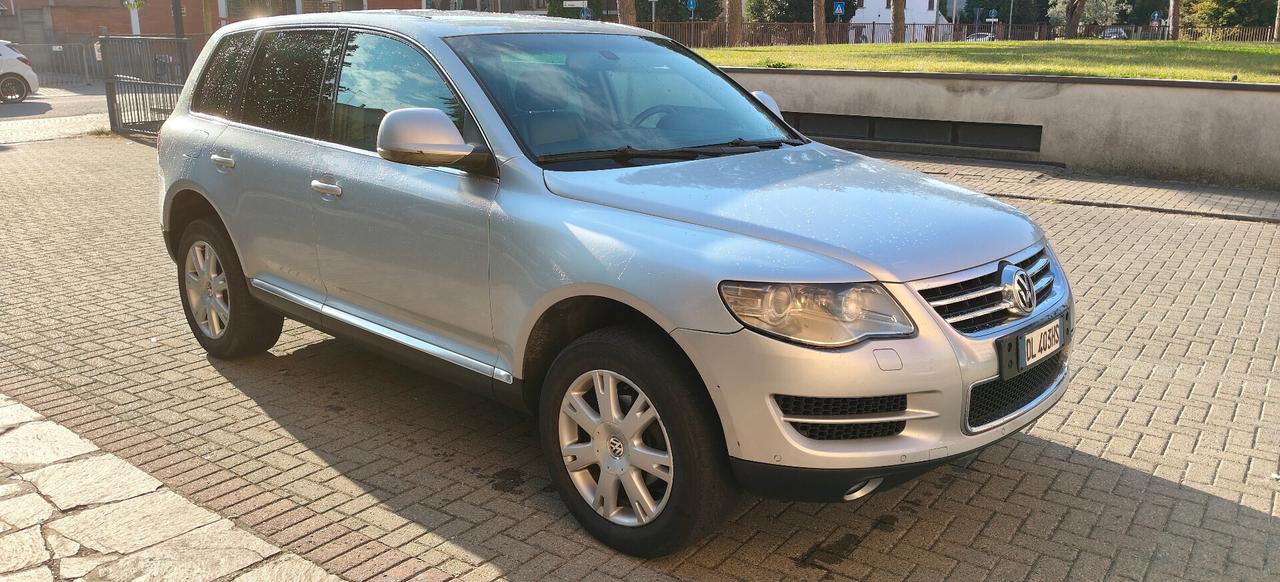 Volkswagen Touareg 2.5 R5 TDI Tiptronic Exclusive