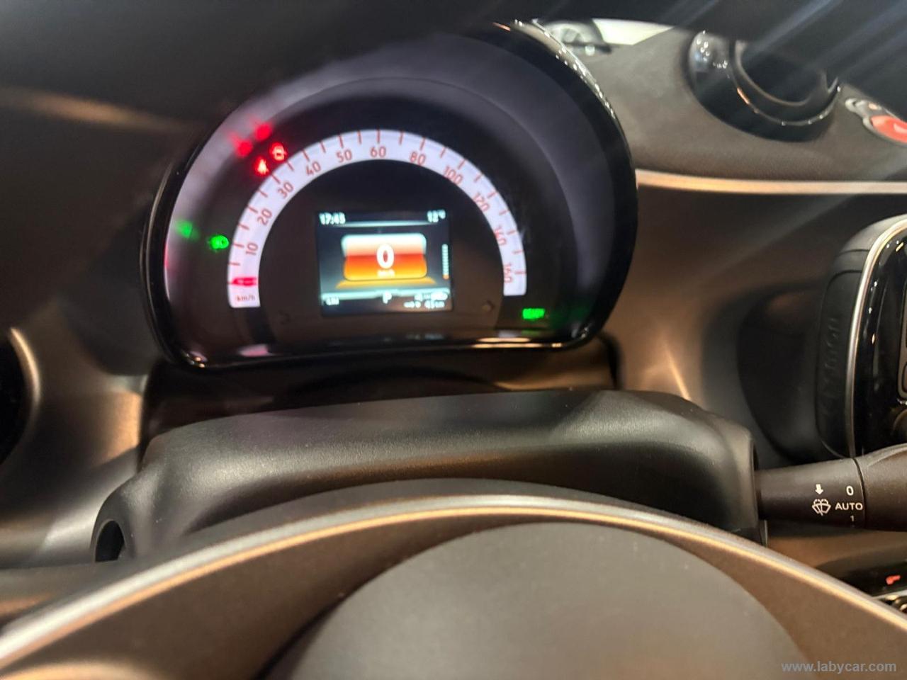 SMART forfour EQ Pulse