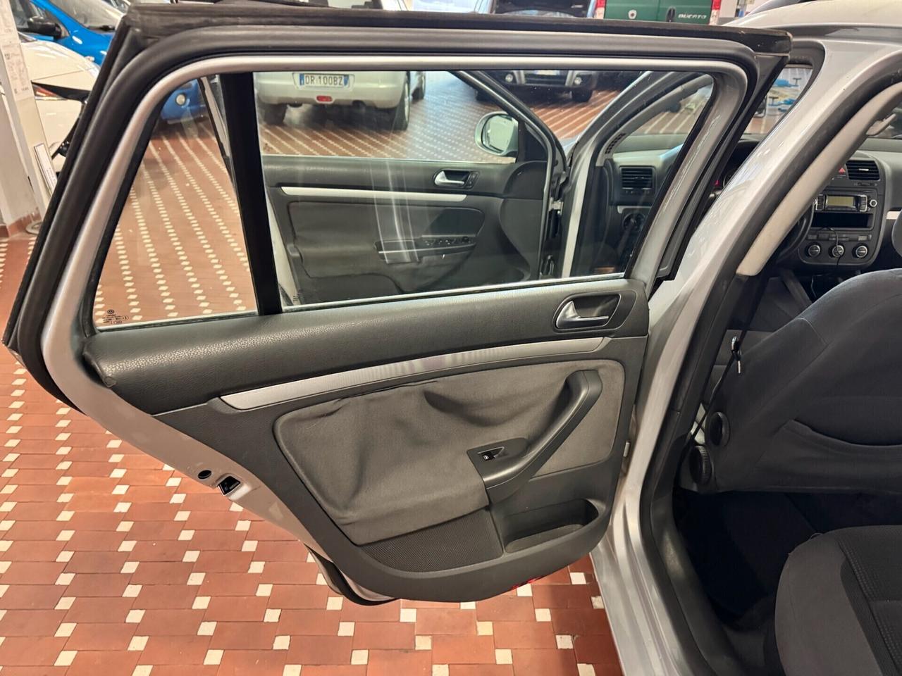 Volkswagen Golf Variant Var. 1.9 TDI DPF Sportline