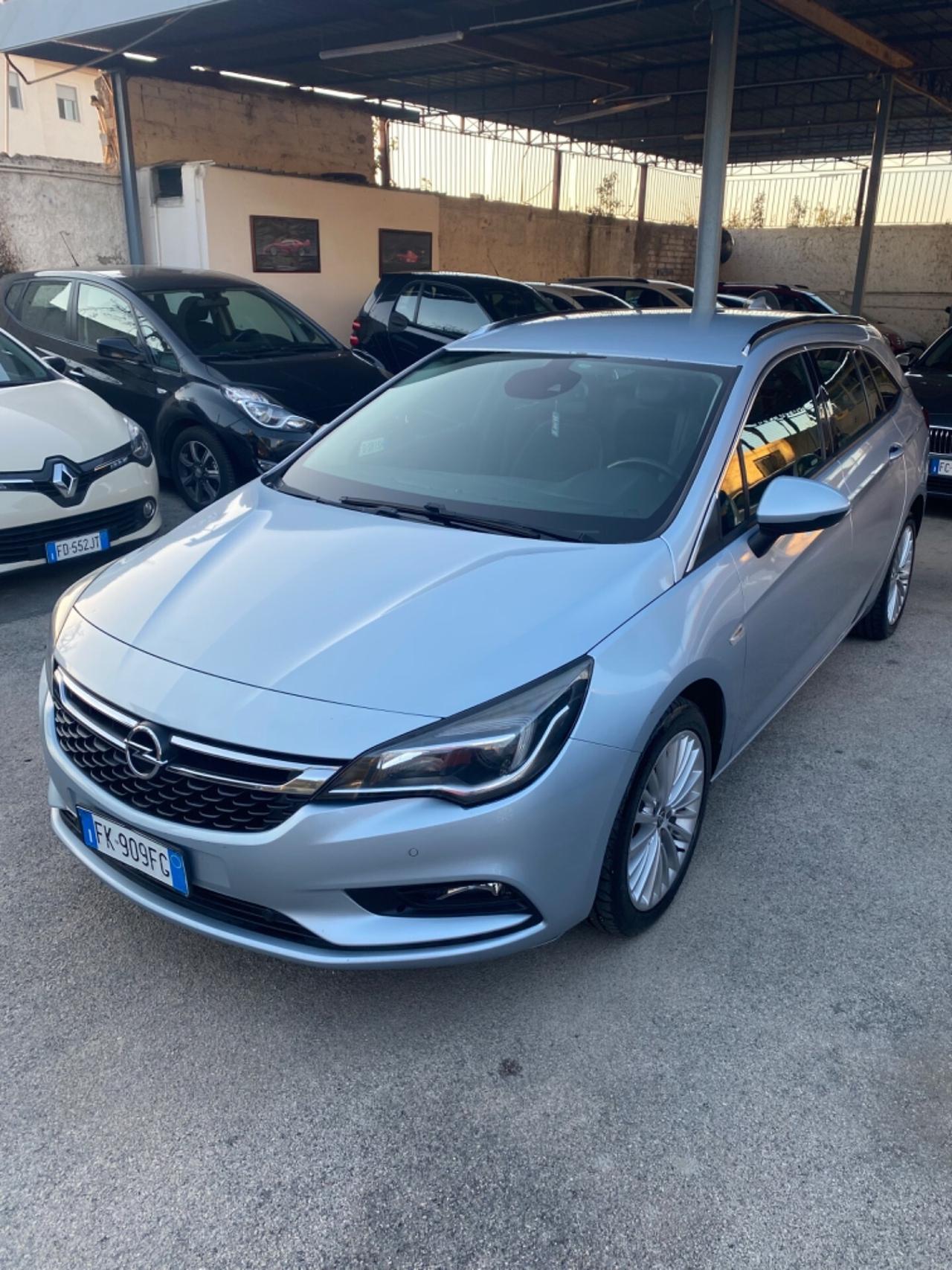 Opel Astra 1.6 CDTi 2017 Automatica Full Navi Led