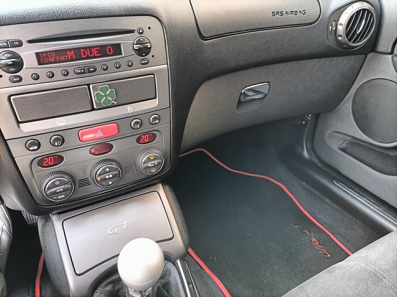 Alfa Romeo GT 1.9 JTDM 16V Distinctive