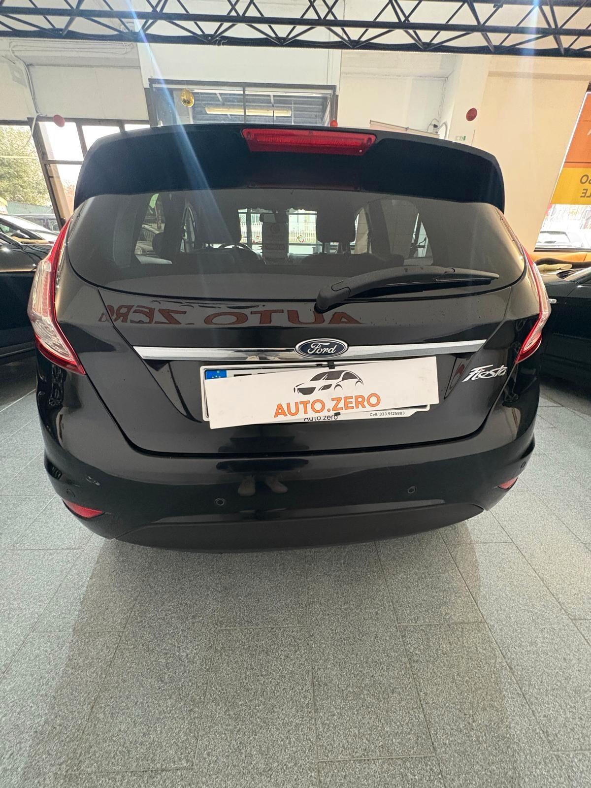 Ford Fiesta 1.4 5 porte Bz.- GPL Black & White Edition