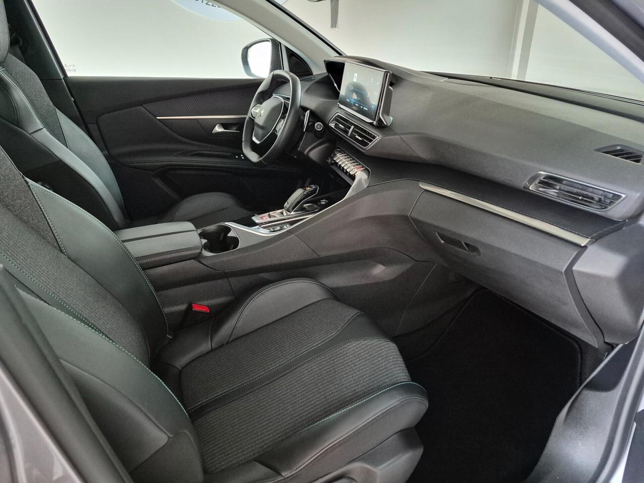 Peugeot 3008 1.5 BLUEHDI ALLURE 130CV EAT8 *24 MESI DI GARANZIA* LED RETROCAM. 360° VETRI PRIVACY CRUISE CONTROL DRIVE MODE
