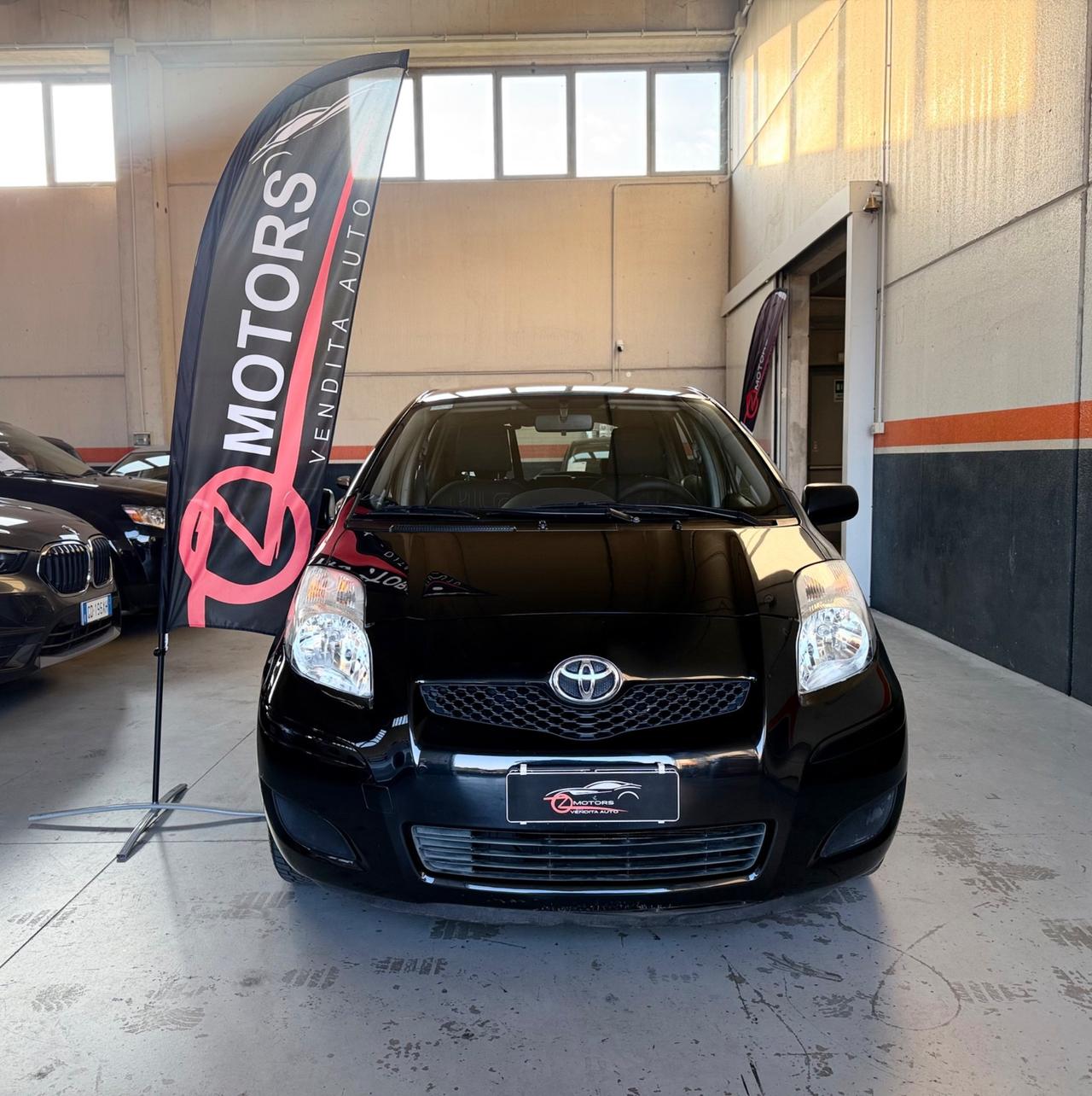 Toyota Yaris 1.0 5 porte Now NEOPATENTATI