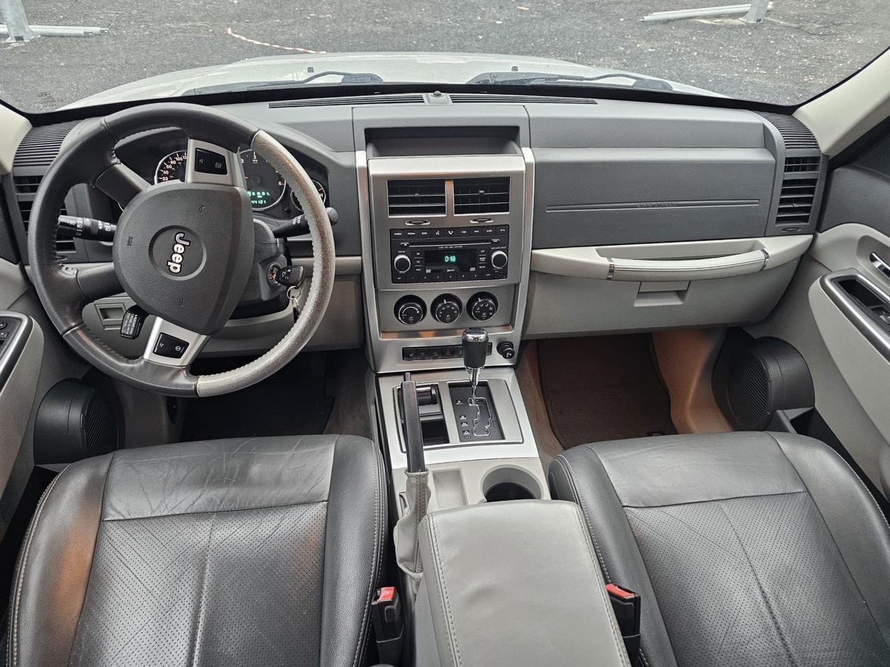 Jeep Cherokee 2.8 CRD DPF Limited p.a.r.i.-.a.l.-.n.u.v.o.