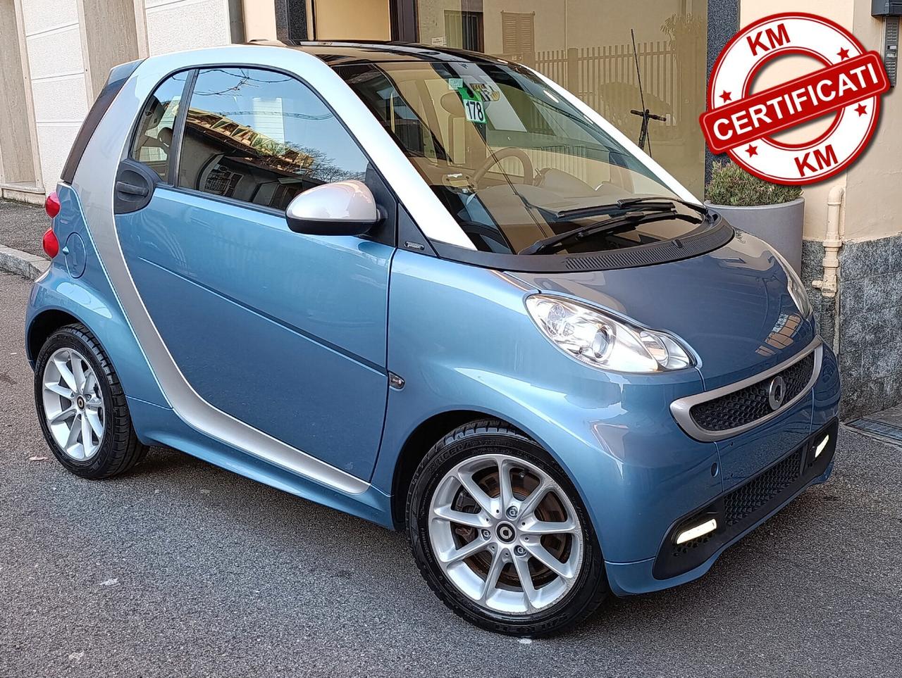 Smart ForTwo 1.0 71cv MHD coupé passion Km 68.006 certificati