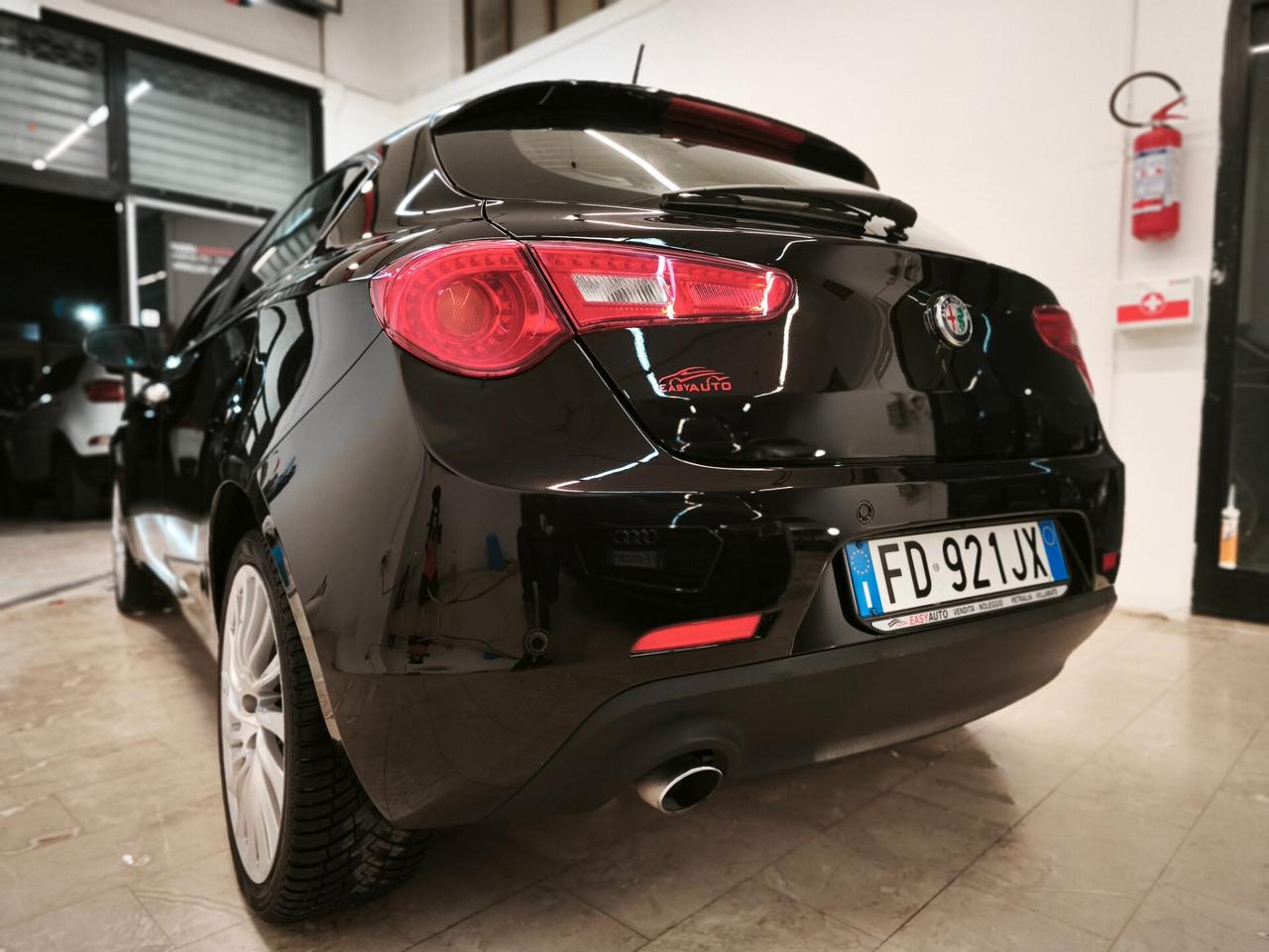 Alfa Romeo Giulietta 1.6 JTDm-2 120 CV Distinctive
