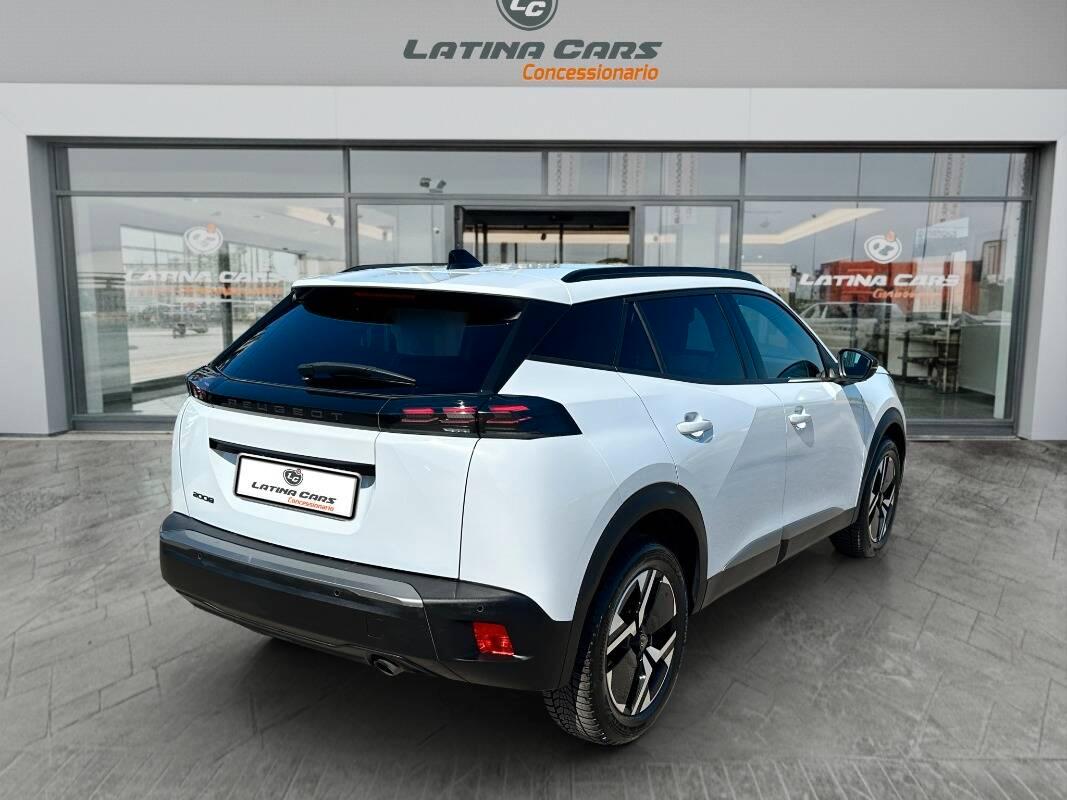Peugeot 2008 1.2 puretech Allure 100cv con TELECAM E CARPLAY