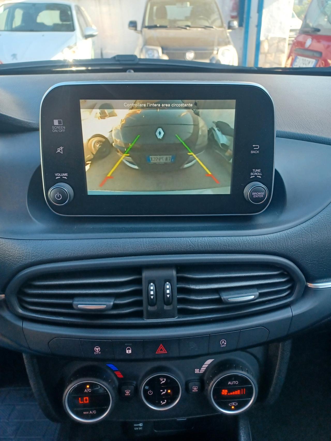 FIAT TIPO 1.6 M.JET. LOUNGE ANNO 2021