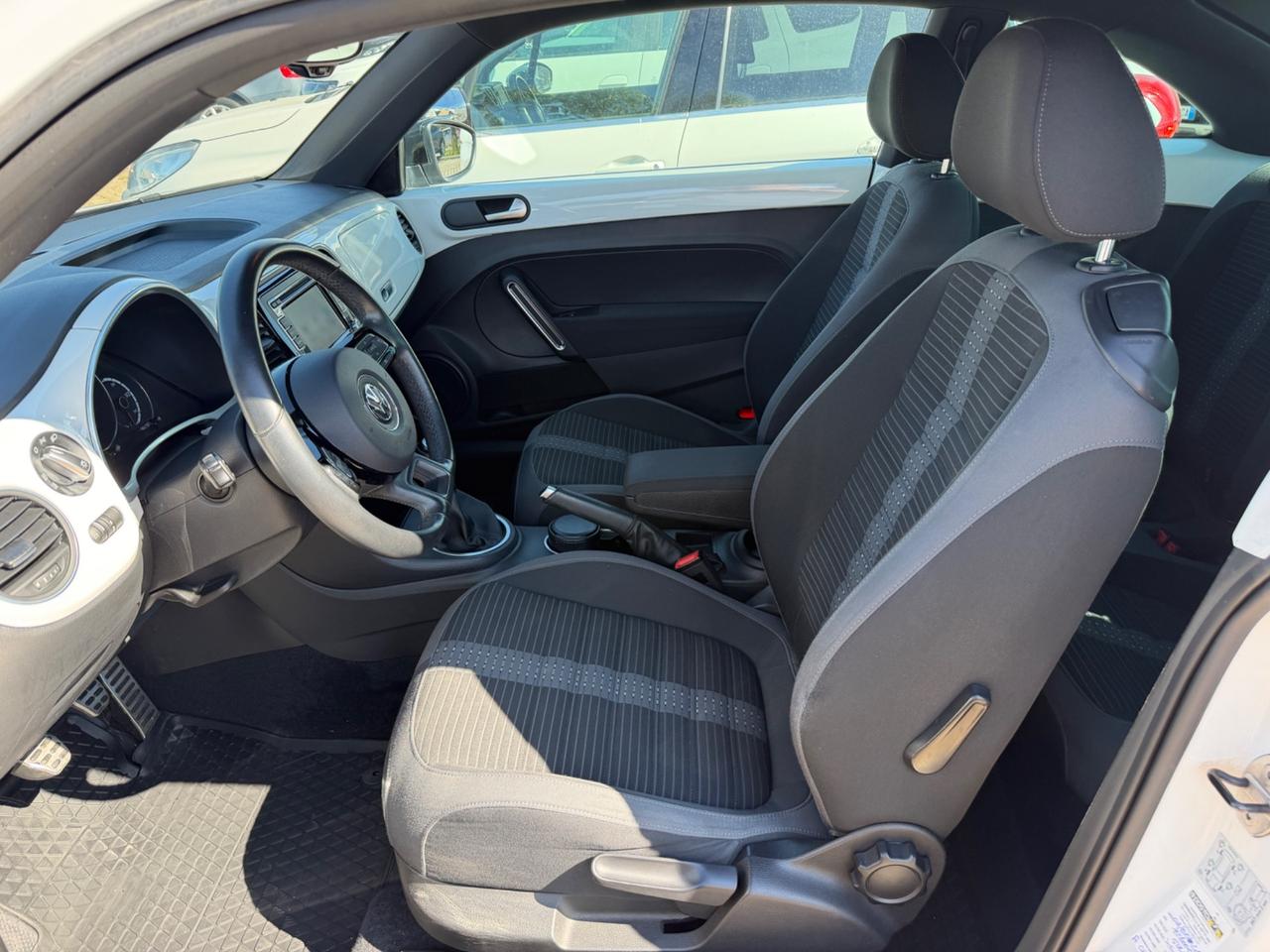 Volkswagen Maggiolino 2.0 TDI Fender Edition