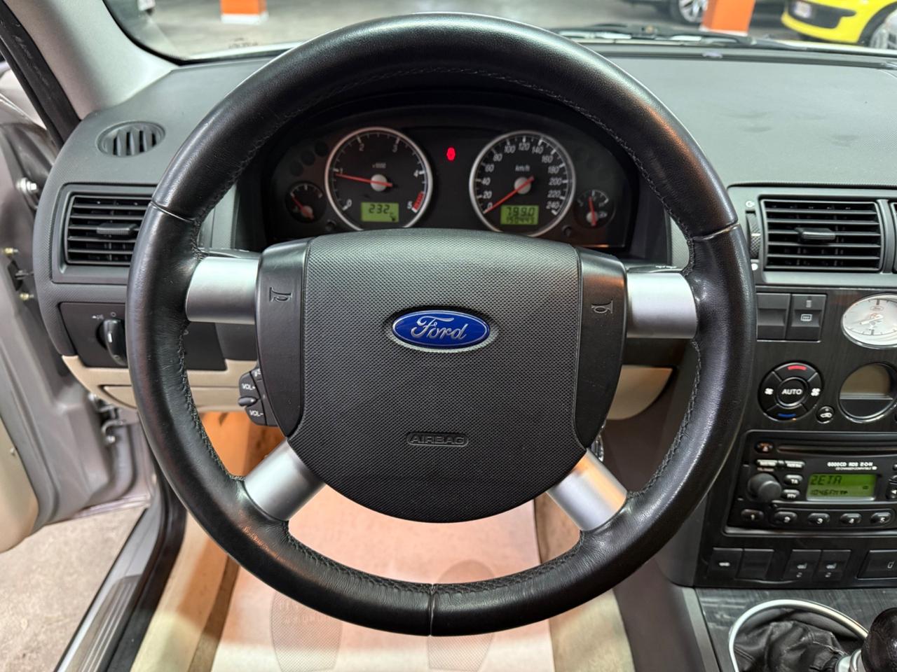 Ford Mondeo 2.0 TDDi cat SW Ghia - 116CV