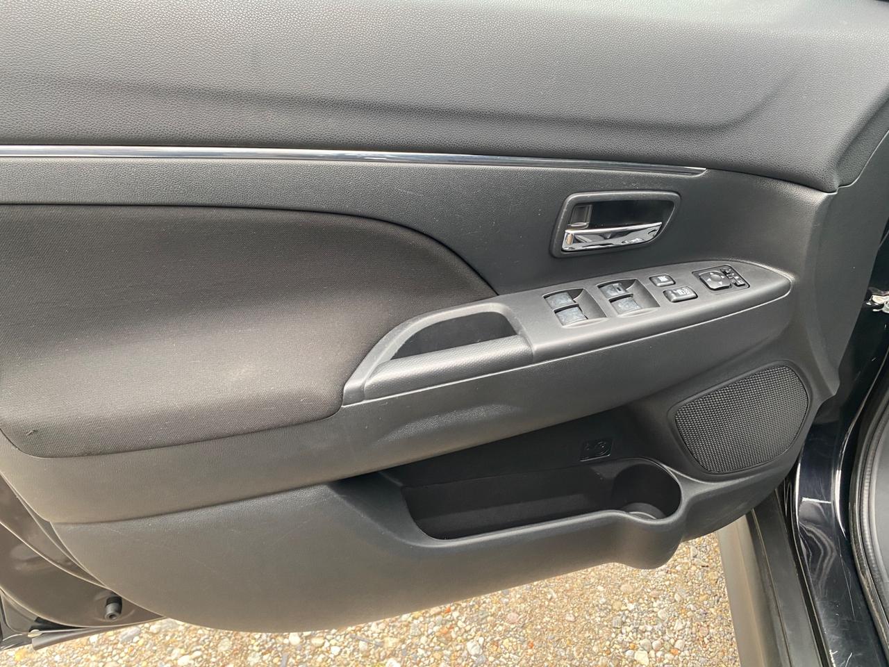 Mitsubishi ASX 1.6 DI-D 114 CV 2WD Inform