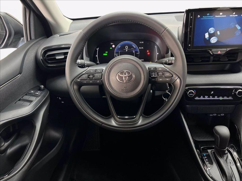 TOYOTA Yaris 1.5h Trend del 2025
