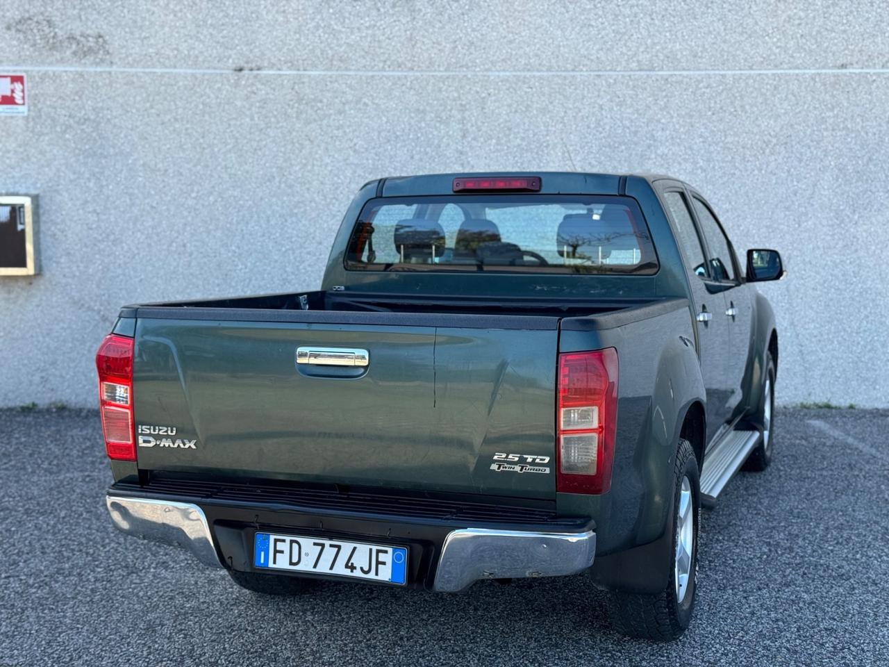 Isuzu D-Max 2.5Td 163cv Aut. Solar 4WD