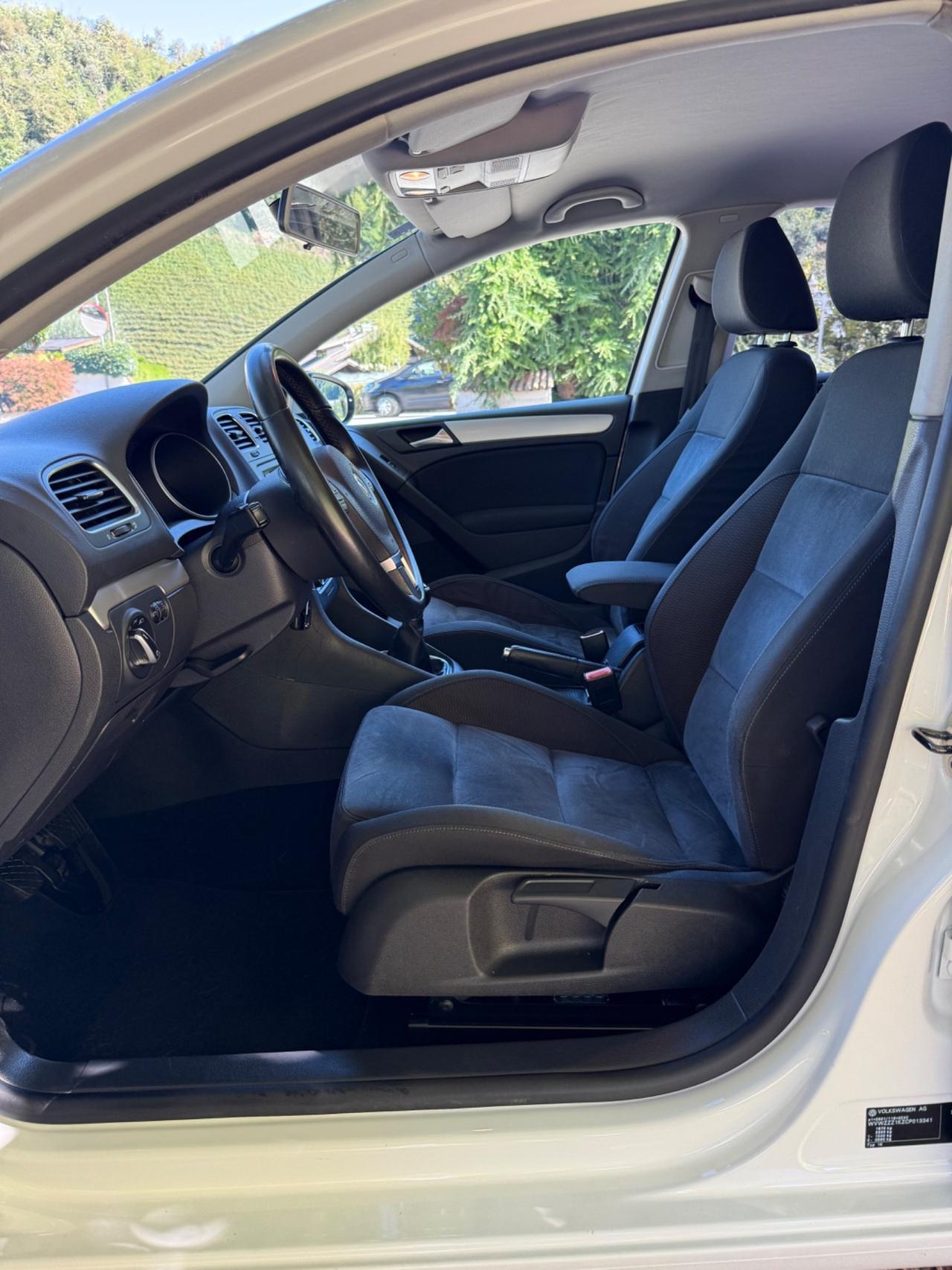 Volkswagen Golf 1.6 TDI DPF 5p. Highline