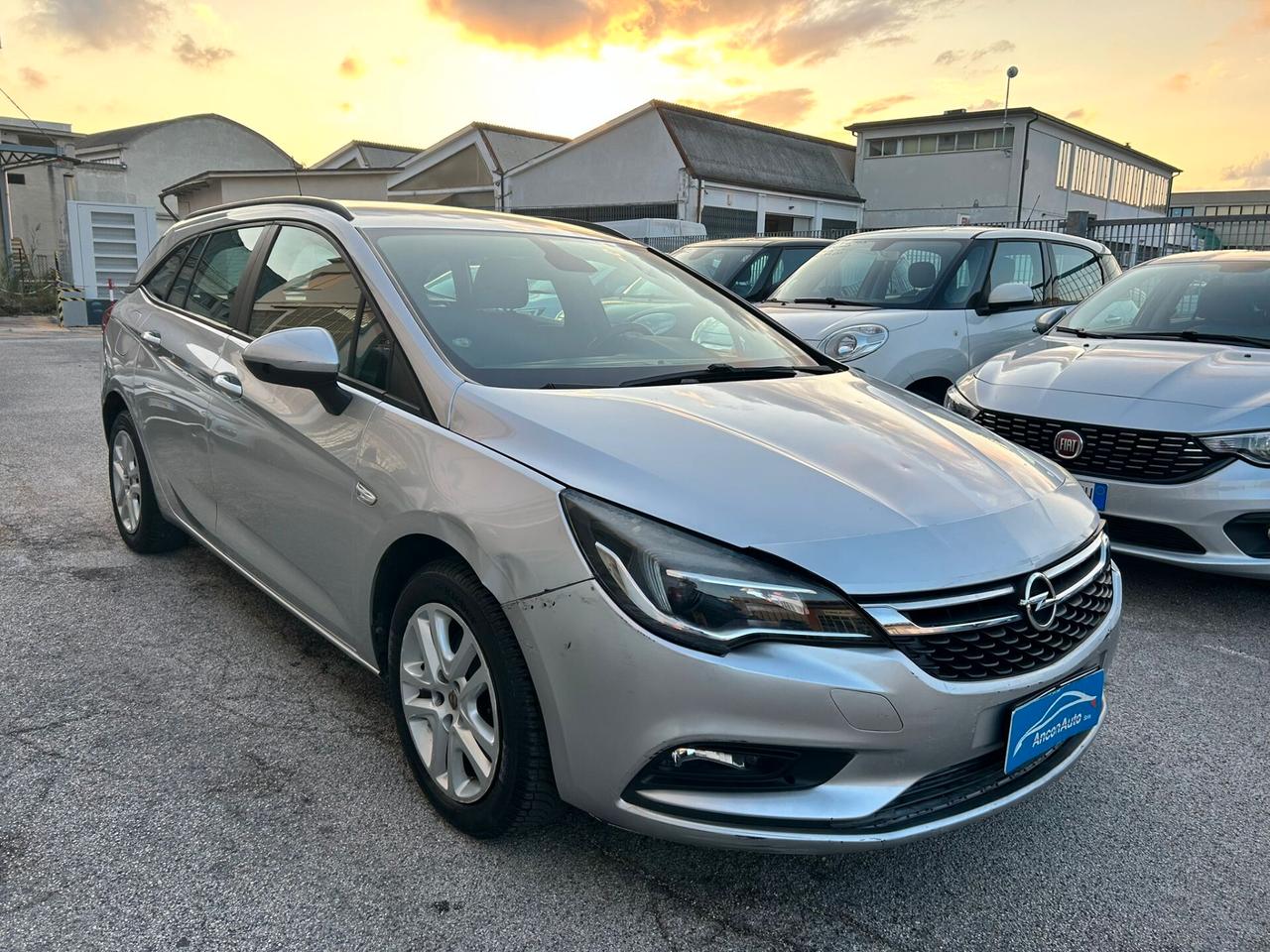 Opel Astra 1.6 CDTi SOLO PER RIVENDITORI 2016