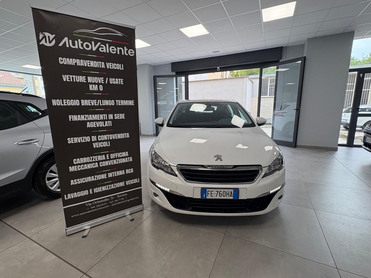 Peugeot 308 1.2 benzina 110cv 2016 neopatentati