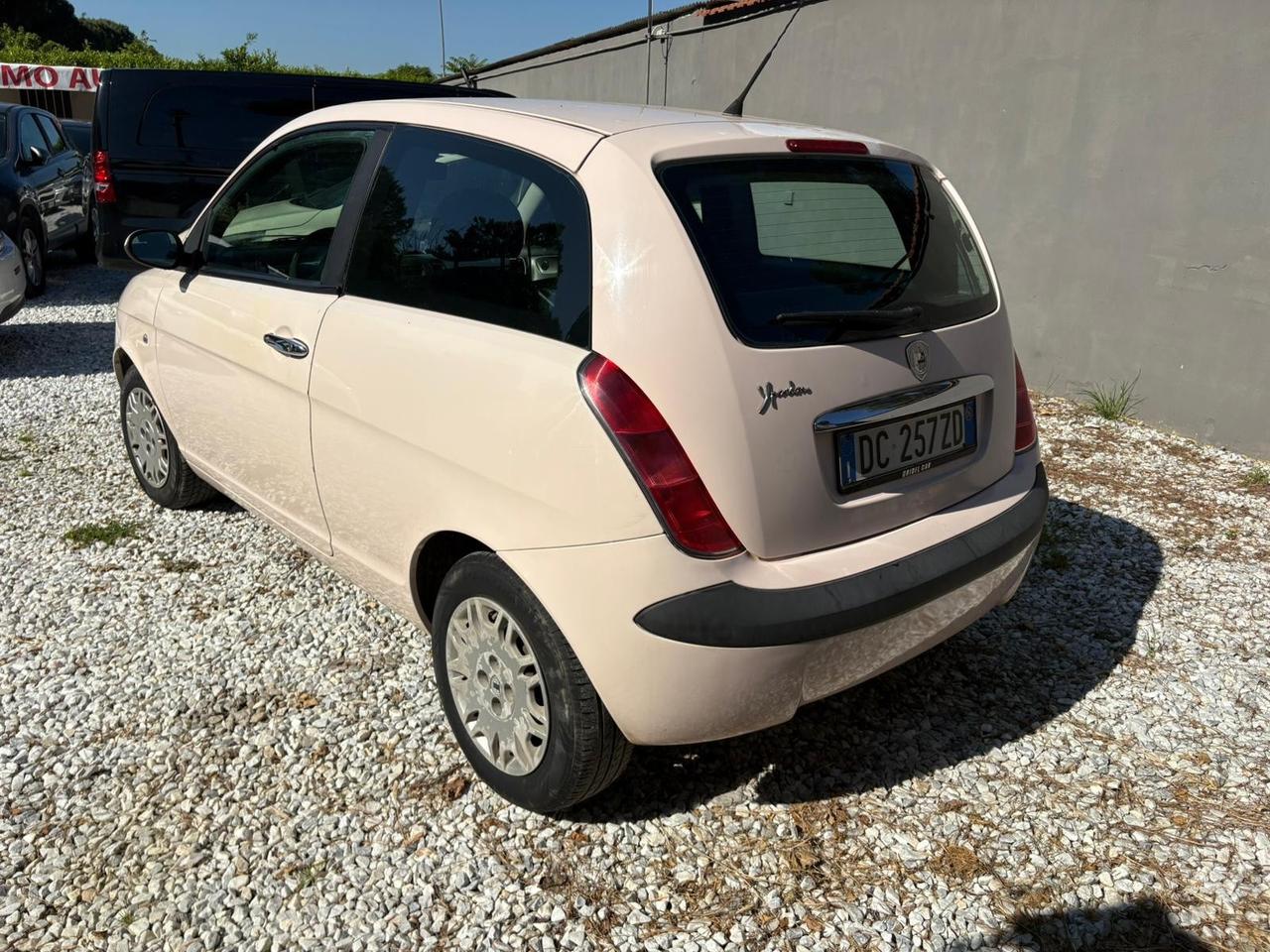 Lancia Ypsilon 1.2 16V Oro 60CV Ok Neopatentati