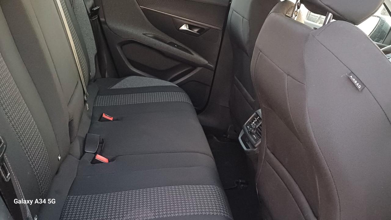 Peugeot 3008 BlueHDi 130 S&S Crossway