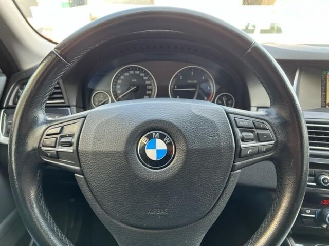 BMW Serie 5 525d xDrive Touring del 2015, con 218