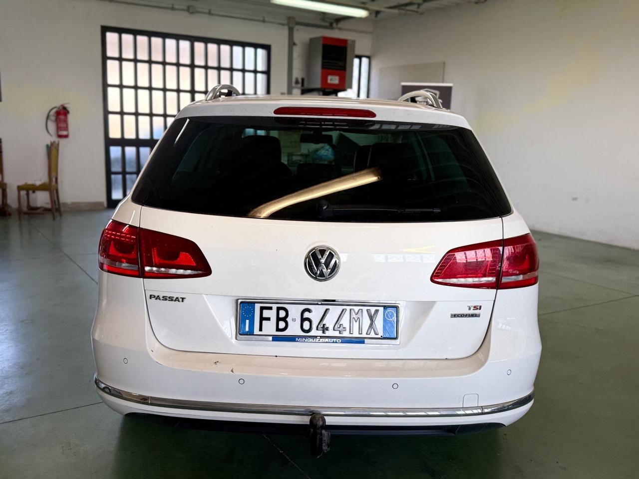 Volkswagen Passat 1.4 TSI DSG HIGHLINE