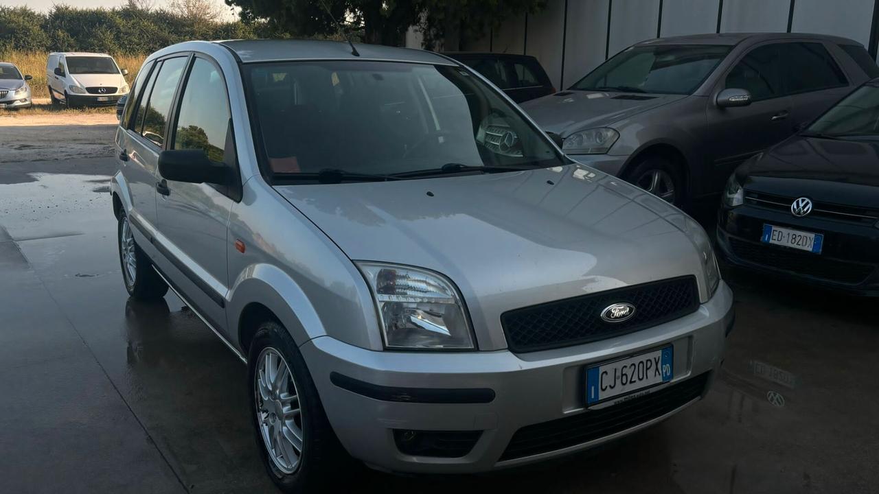 Ford fusion 2.4 tdi ok patentati