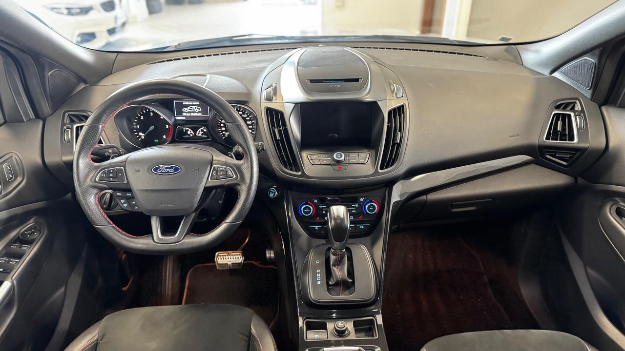 Ford Kuga 2.0 TDCI 150 CV S&S 4WD Powershift ST-Line
