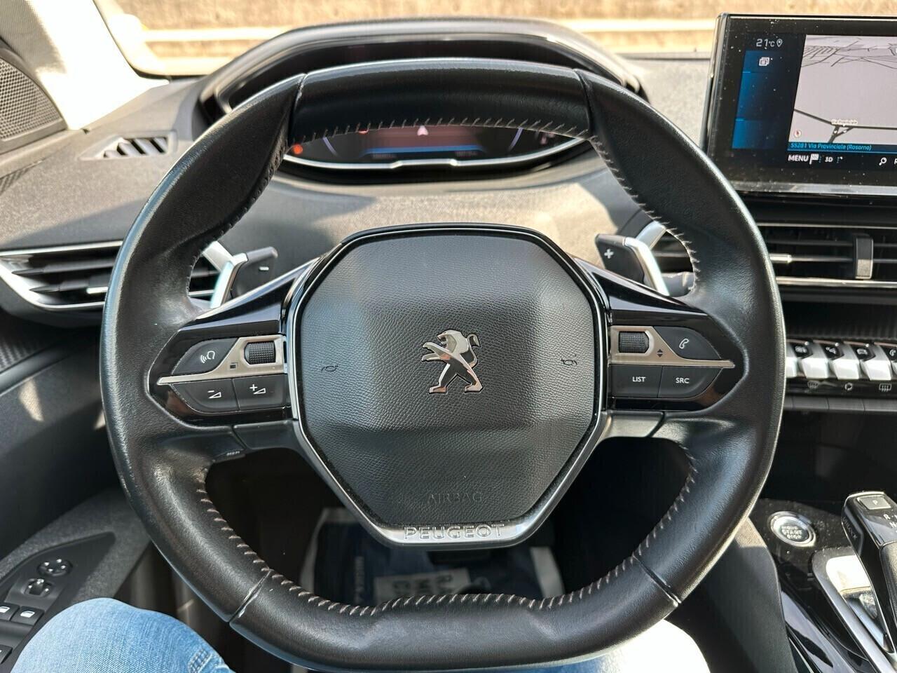 Peugeot 3008 1.5 bluehdi 130CV AT8