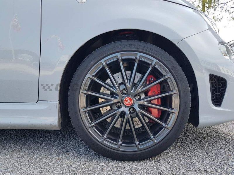 Abarth 695 695 1.4 t-jet 180cv auto