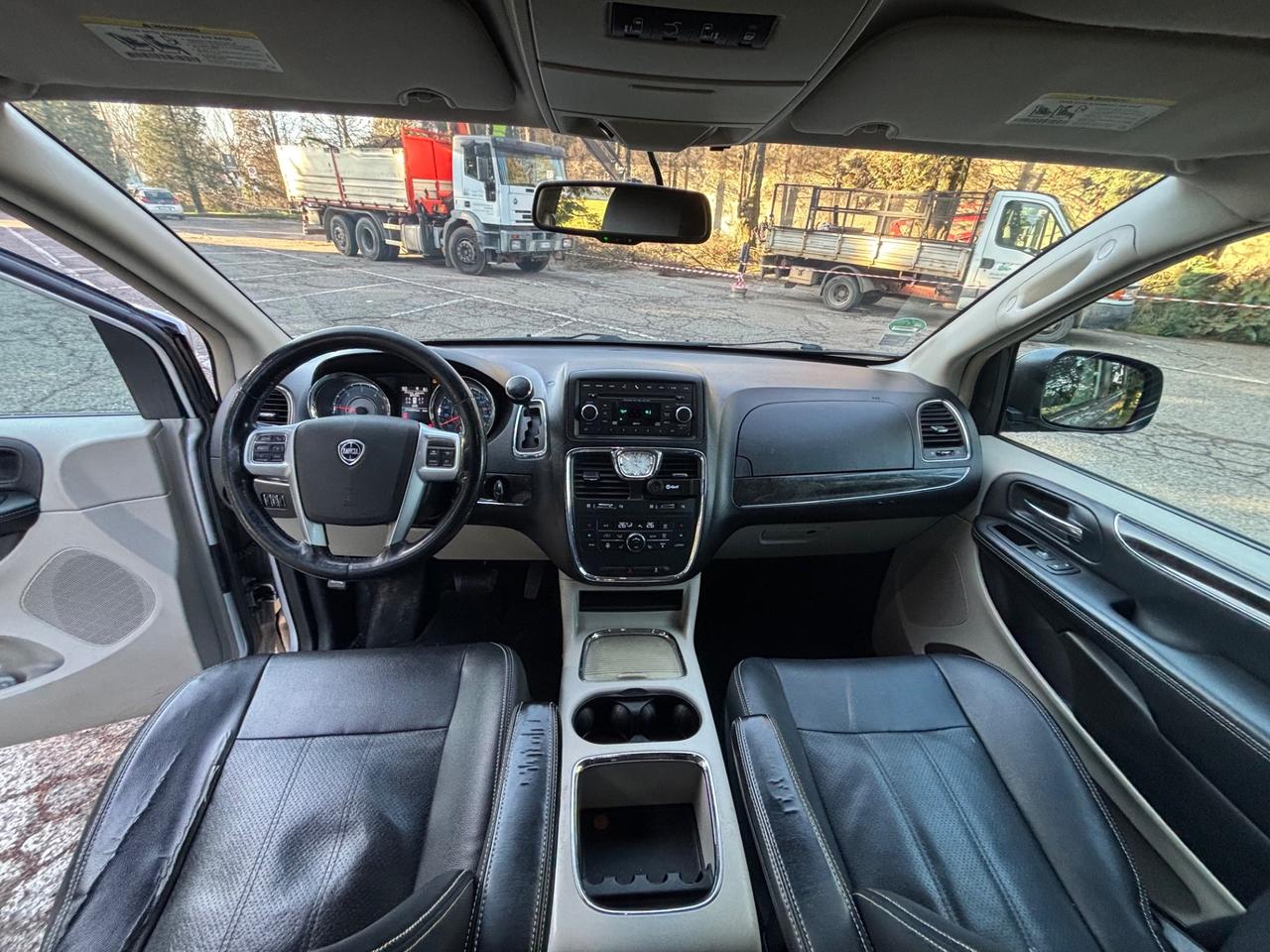 Lancia Voyager PLATINUM PELLE