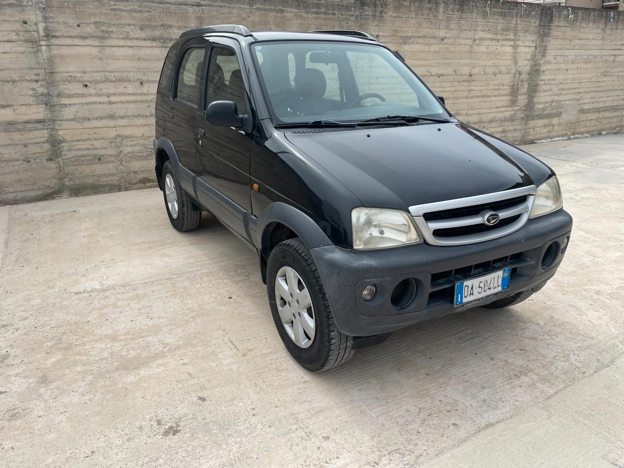 Daihatsu Terios 1.3i 16V cat 4WD SX 4x4 BENZINA PERFETTA guida neopatentati